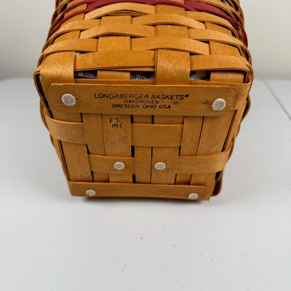 Vintage Longaberger 1995 Christmas Collection Cranberry Basket & Plastic Liner